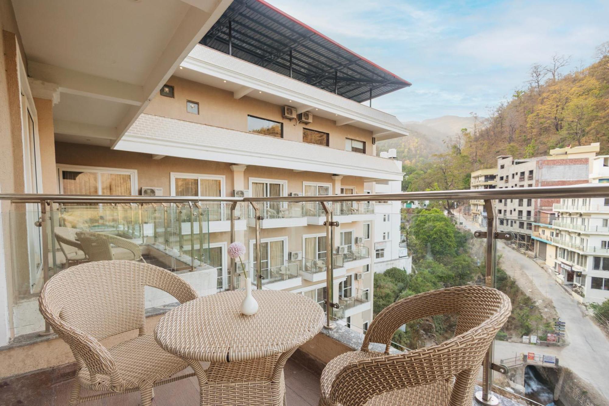Stone Wood Hotel, Rishikesh Luaran gambar