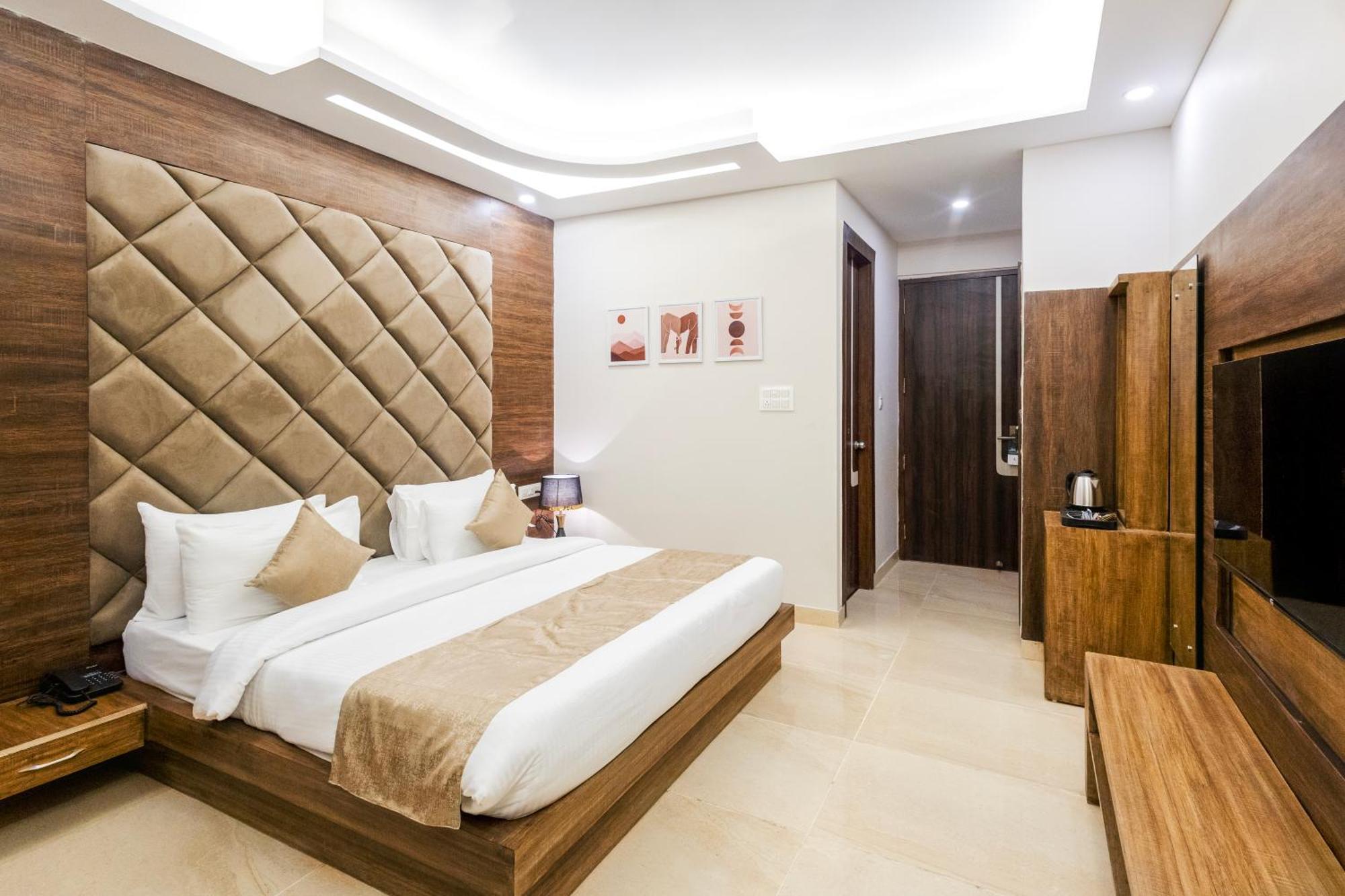 Stone Wood Hotel, Rishikesh Luaran gambar